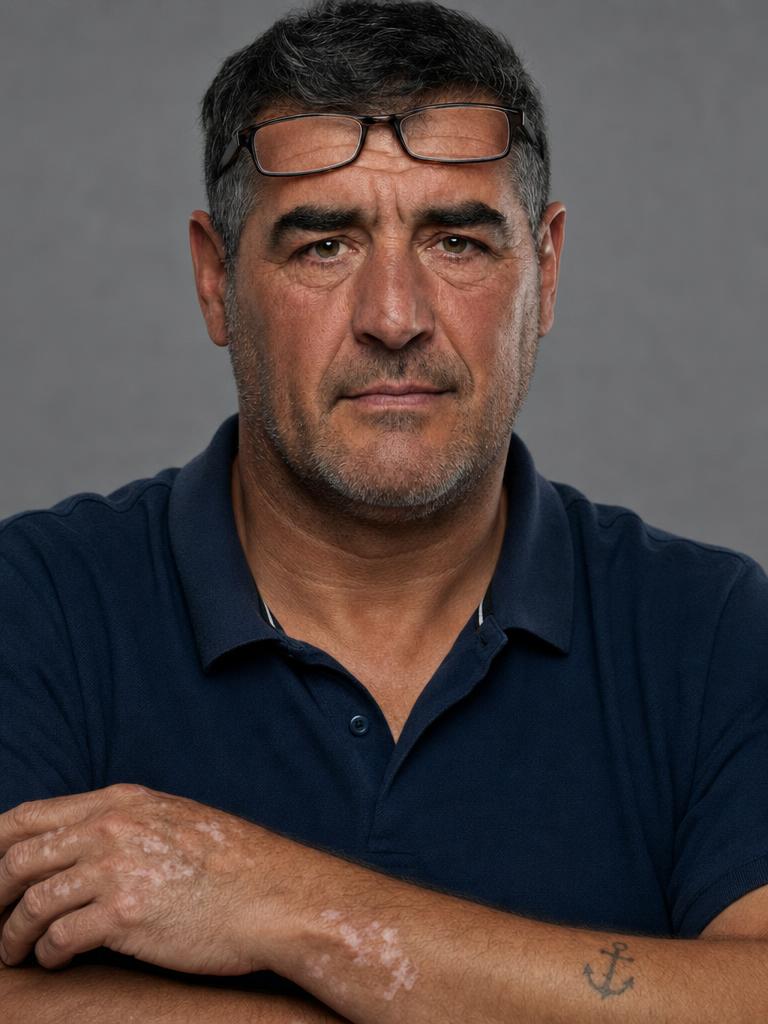 Dr. Alistair Finch
