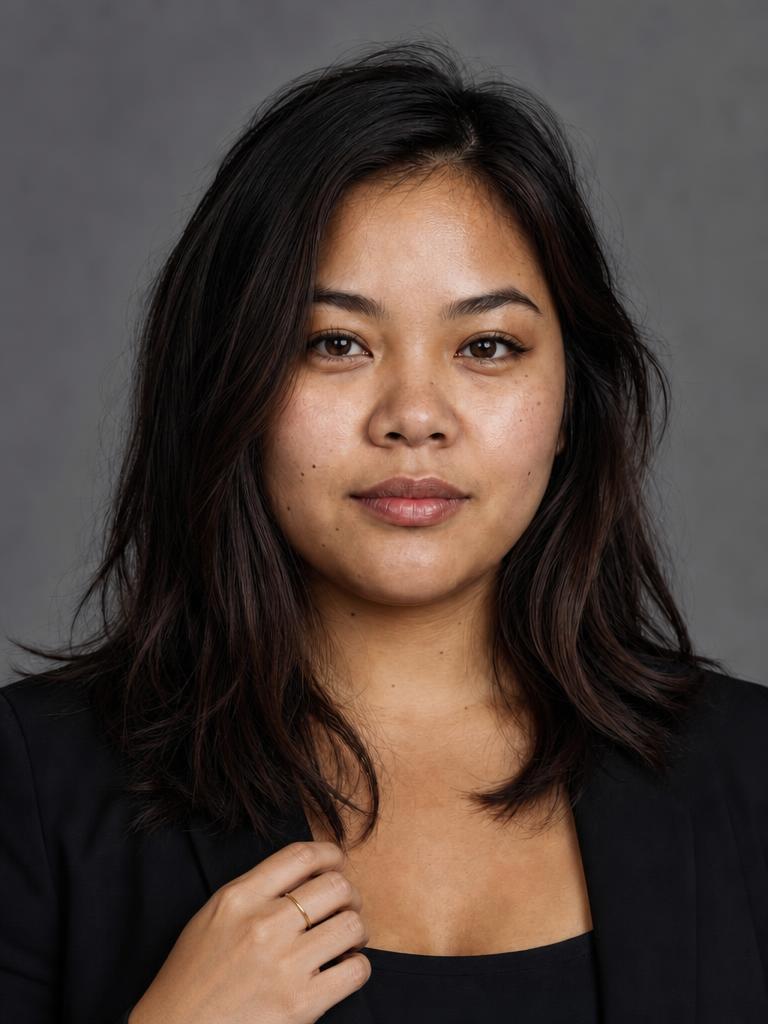 Maya Halloway